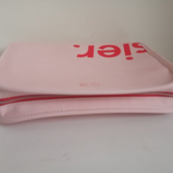 GLOSSIER NWOT Pink Limited Edition Cosmetic Bag w Removable Felt Liner - Picture 10 of 16
